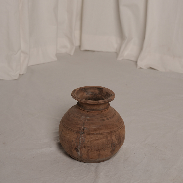 Rounded Wooden Pot