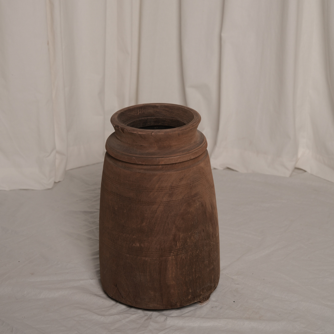 Wooden pot