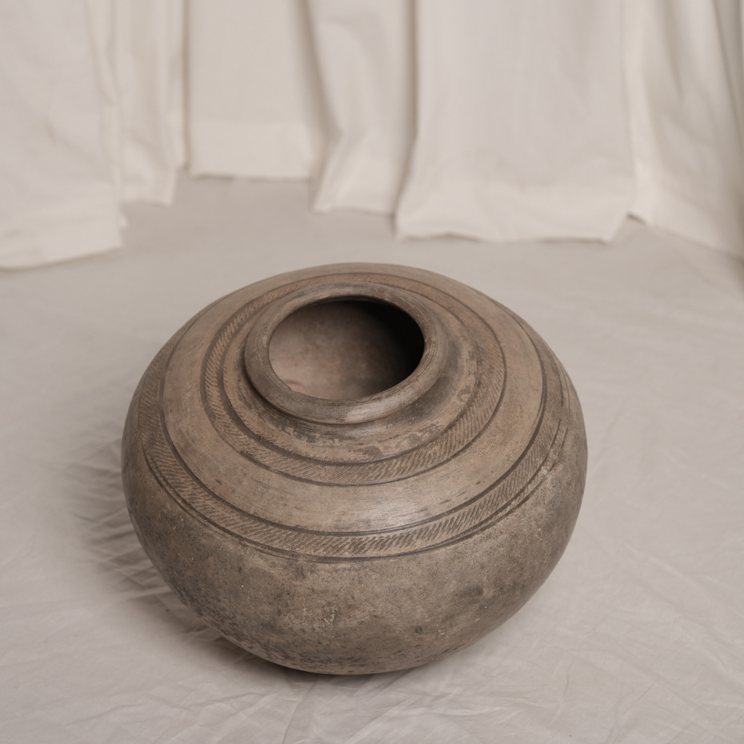 Small terracotta Vase