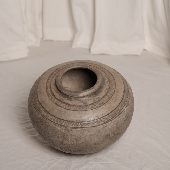 Small terracotta Vase