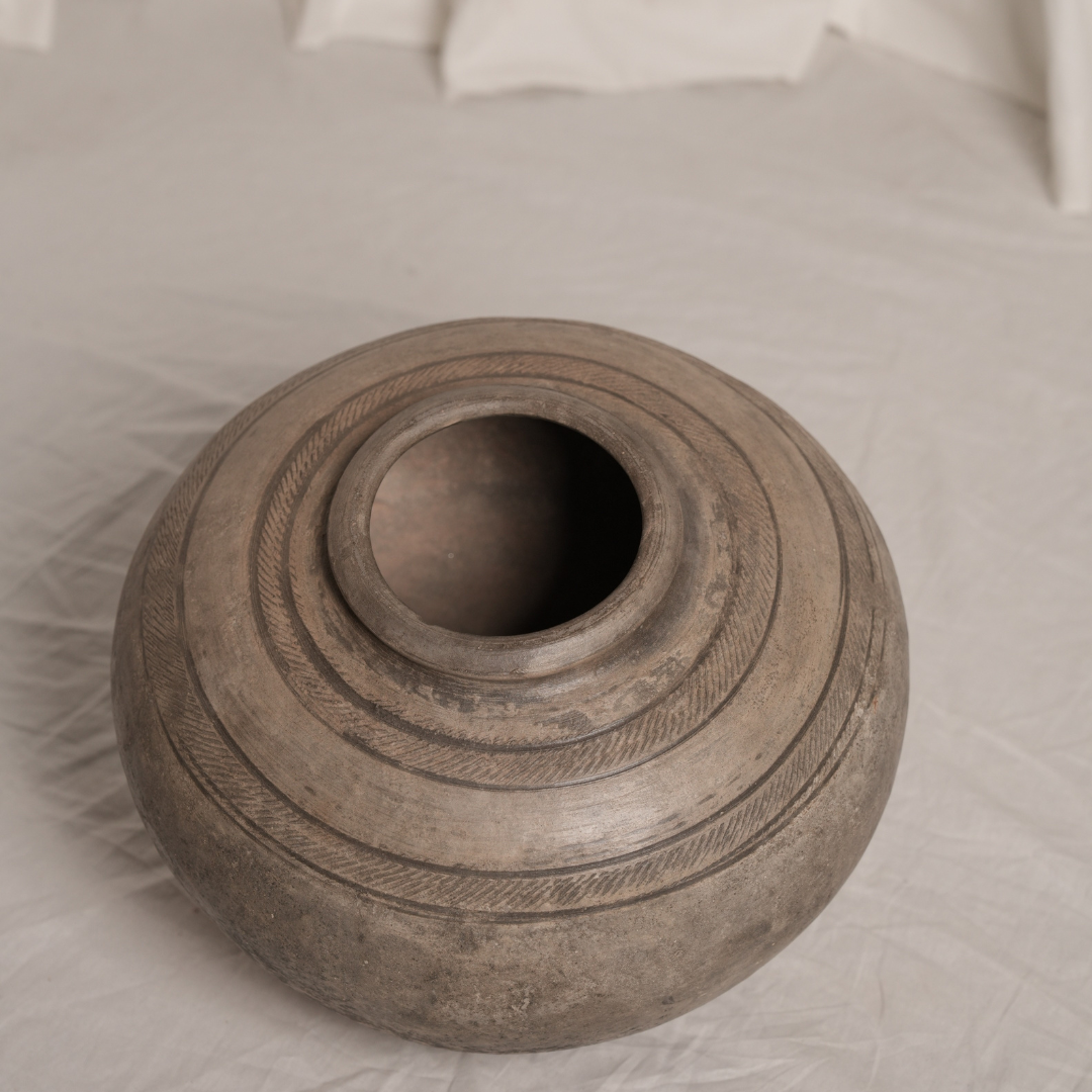 Small terracotta Vase