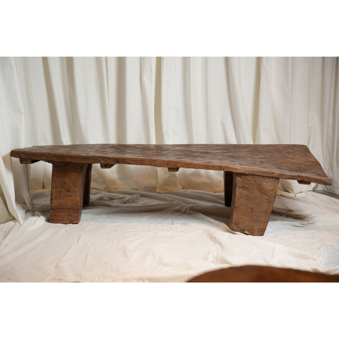 NAGA Coffee Table (medium)