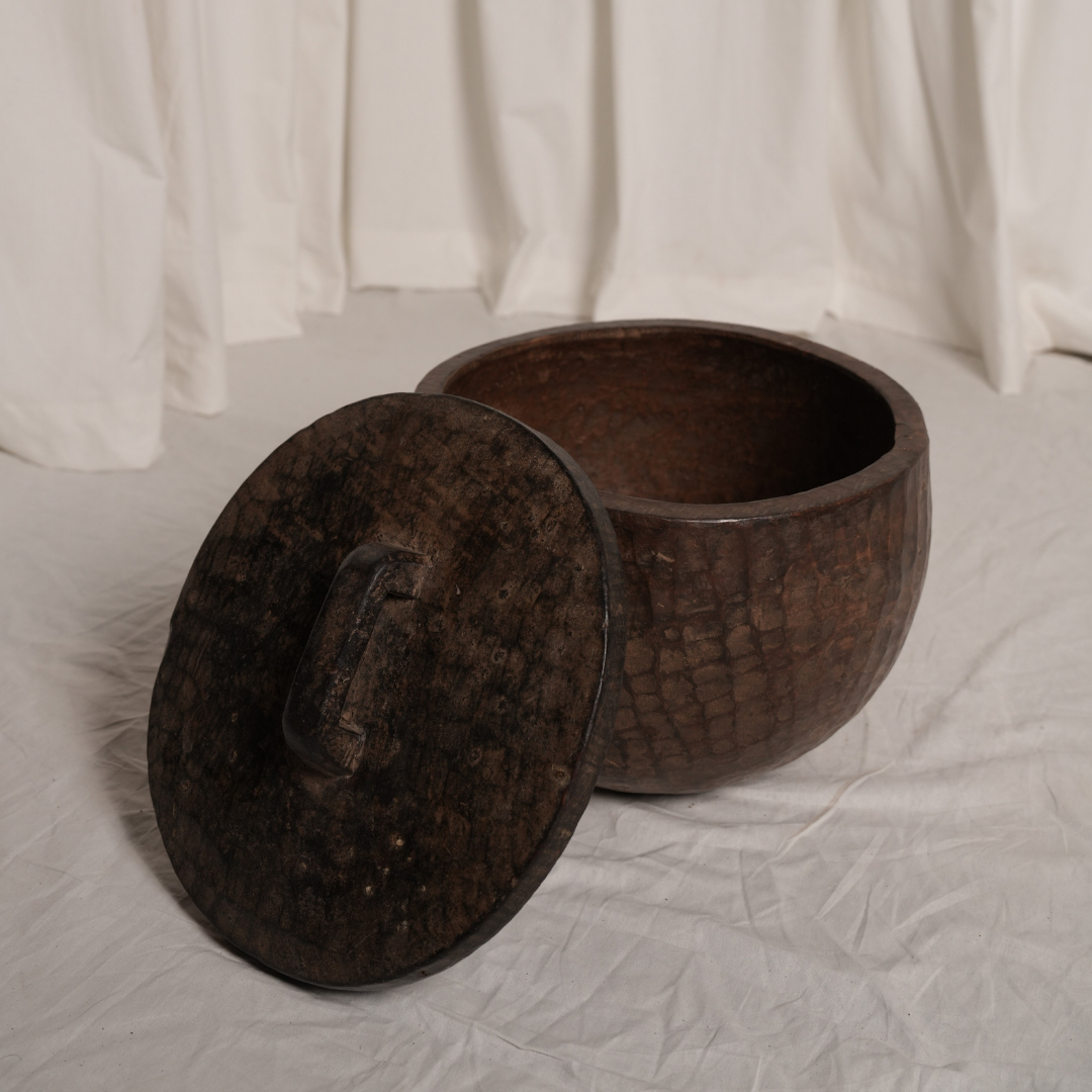 Naga Wooden Basket with Lid