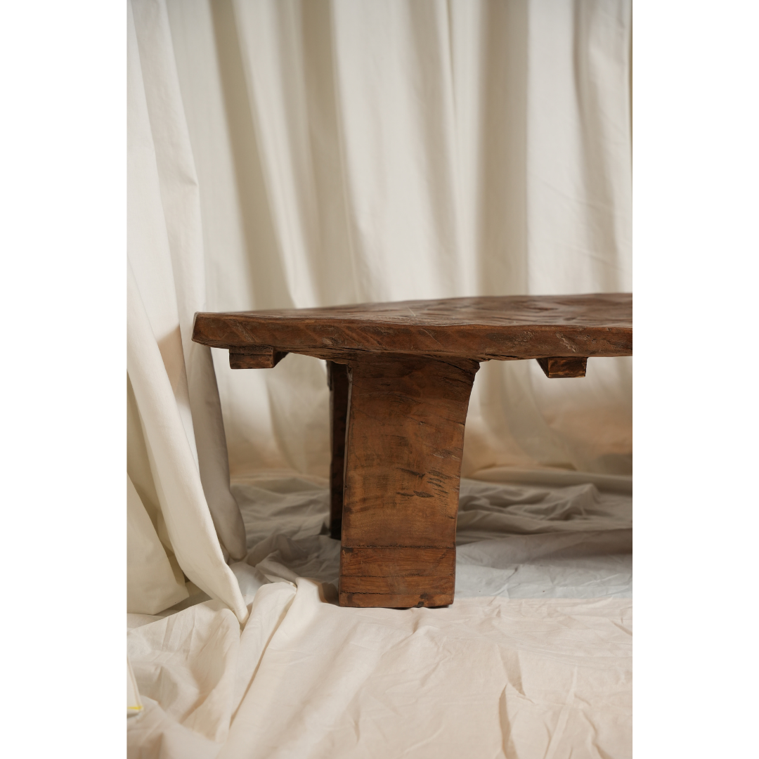 The Naga - Medium Coffee Table