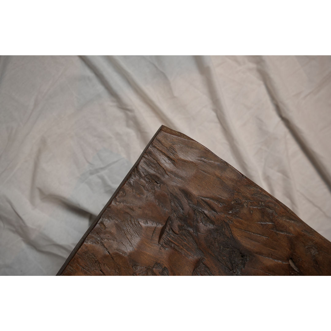 The Naga - Medium Coffee Table