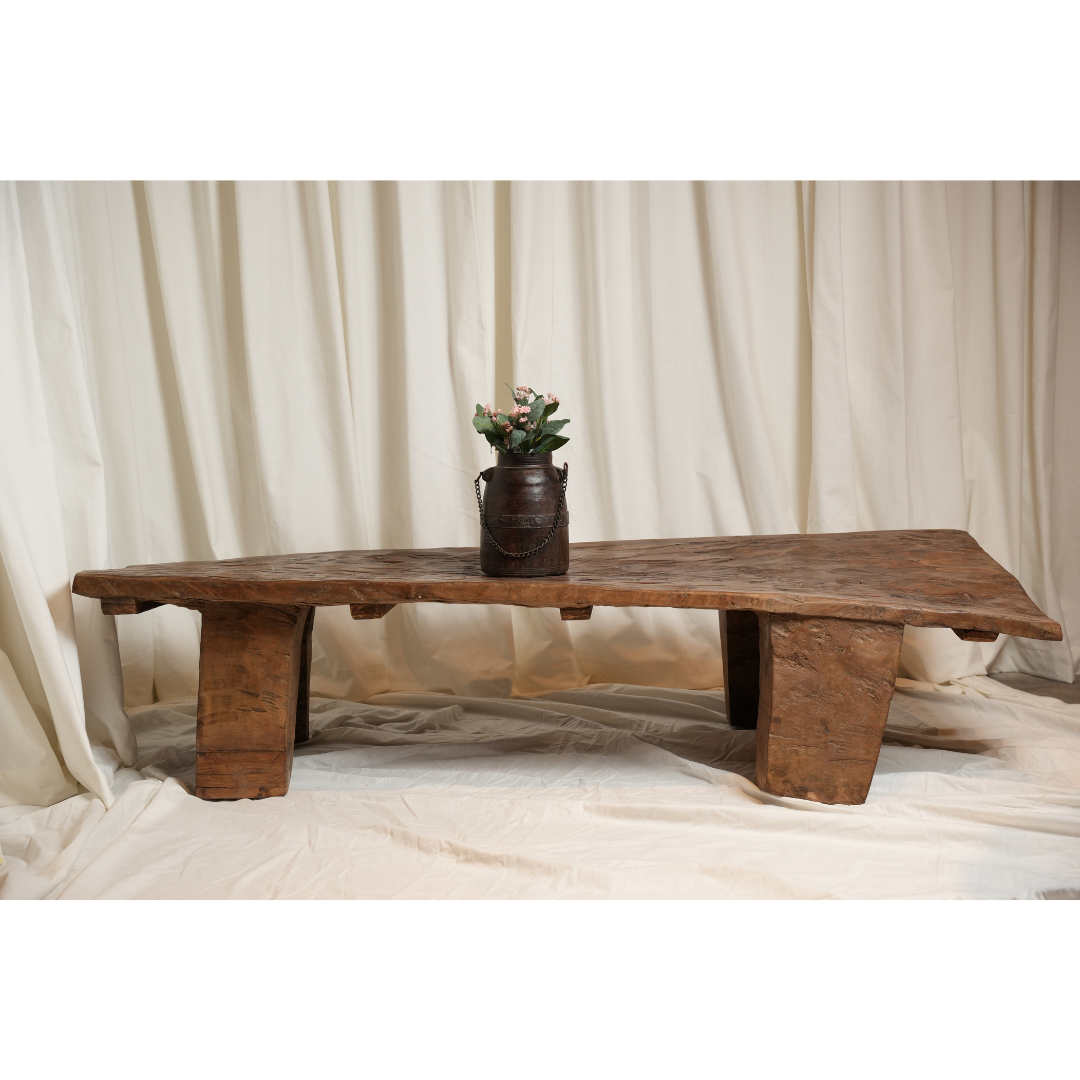 NAGA Coffee Table (medium)