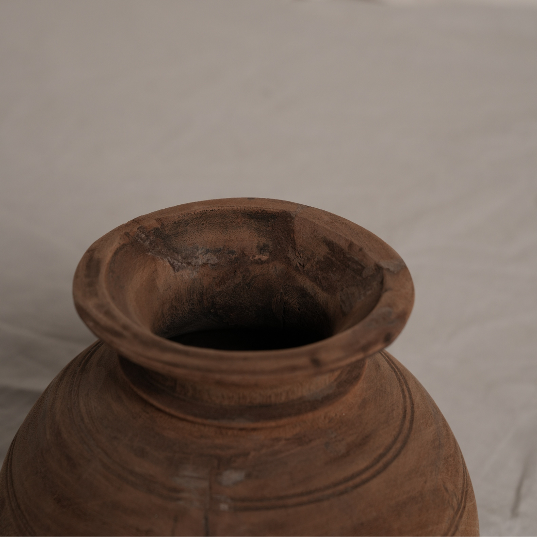 Rounded Wooden Pot