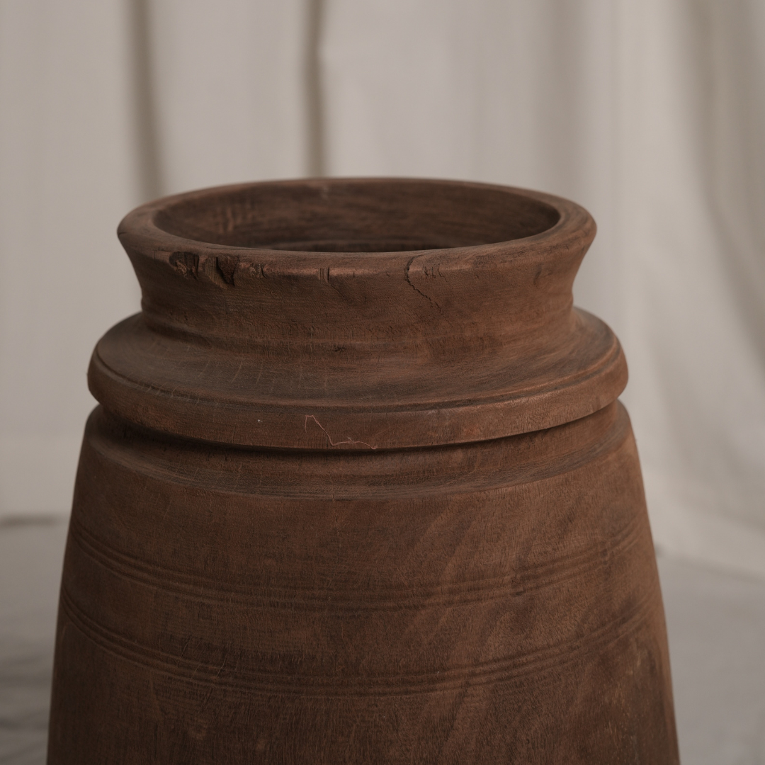 Wooden pot