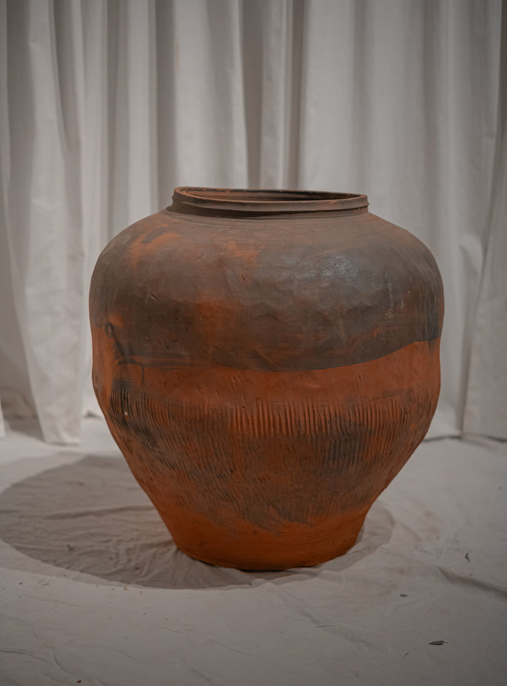 Terracotta Pot - L